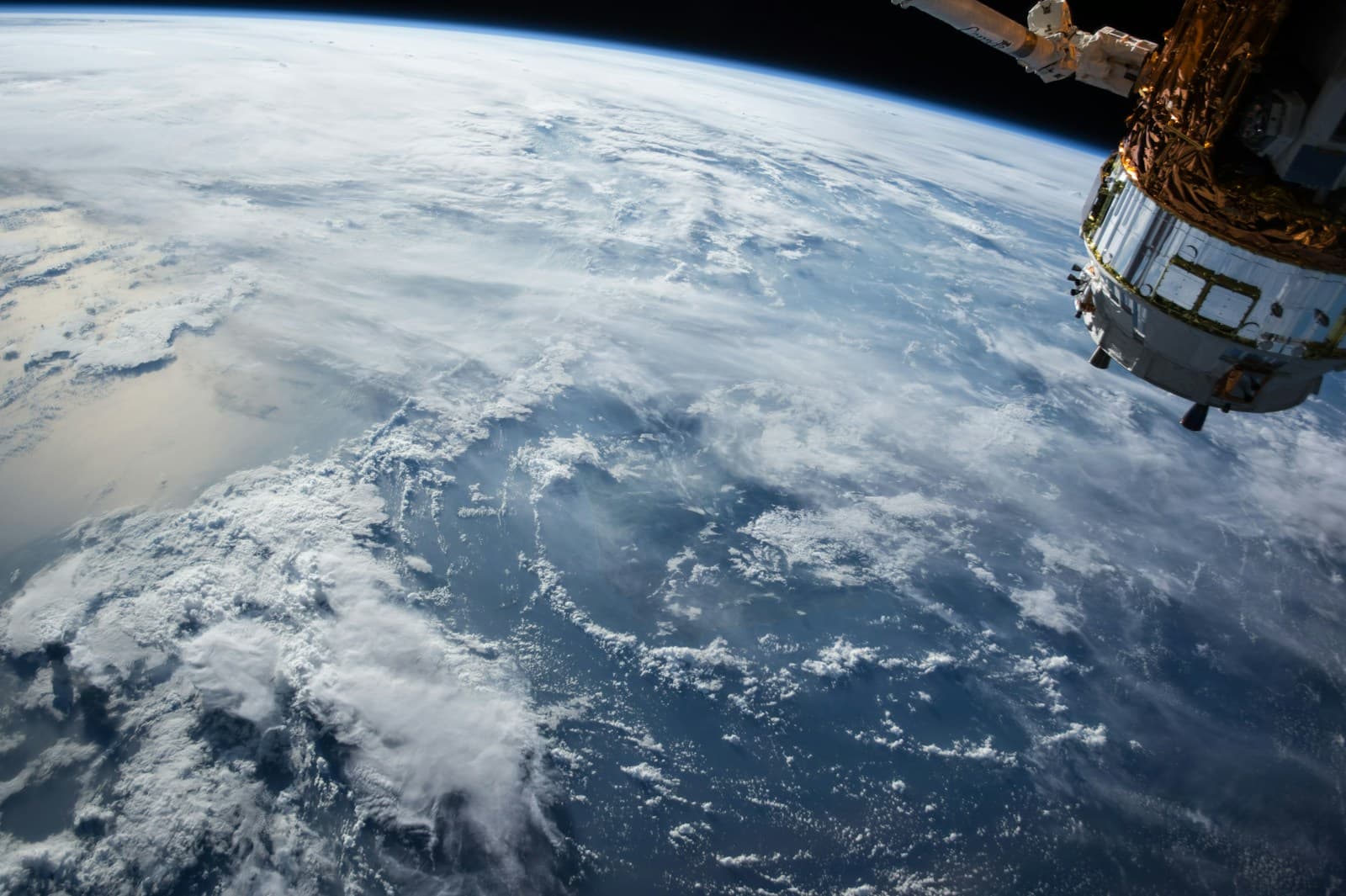 Illustrative image of Earth from orbit, used for an analysis of International Space Station leak response.